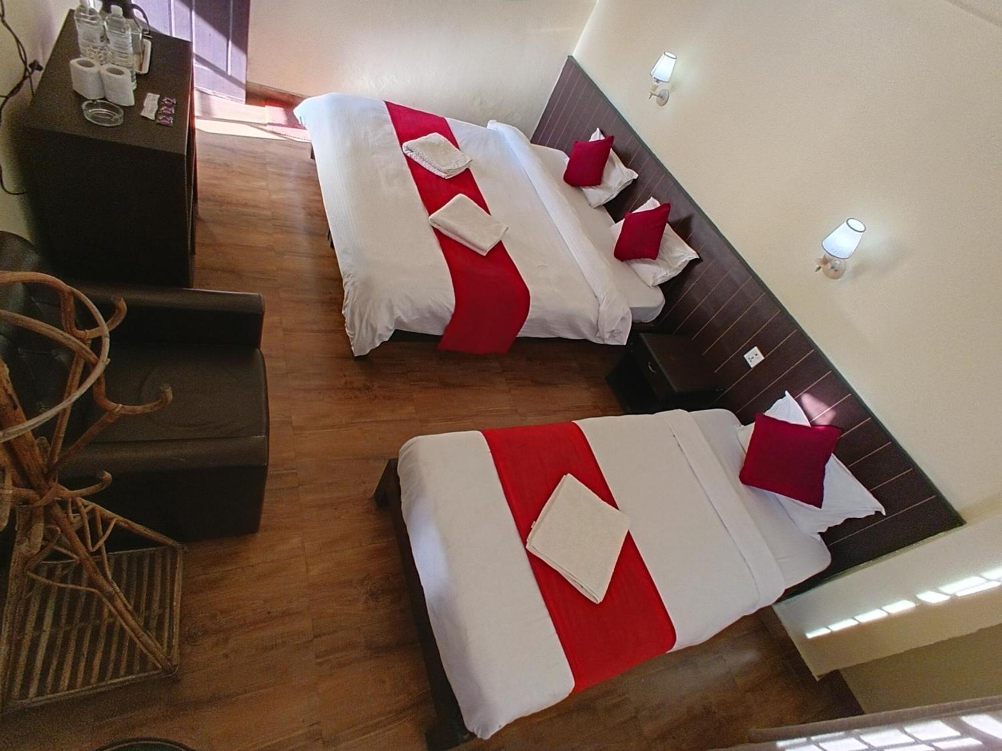 Hotel My Dream Pokhara Esterno foto